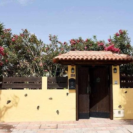 Aurora Mari Villa Your Dream Steps From The Ocean Shore 칼레타데푸스테 외부 사진