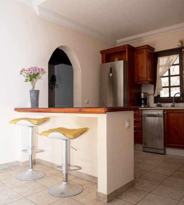 Aurora Mari Villa Your Dream Steps From The Ocean Shore 칼레타데푸스테 외부 사진
